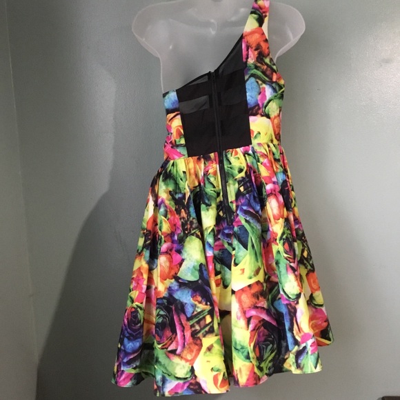 ModCloth Minuet one shoulder party dress - Picture 3 of 8